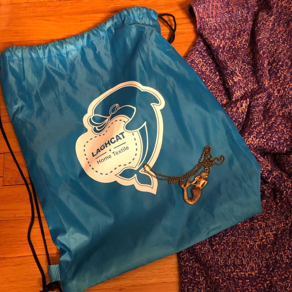 (2) Laghcat Mermaid Tail Blankets- brand new!!!!